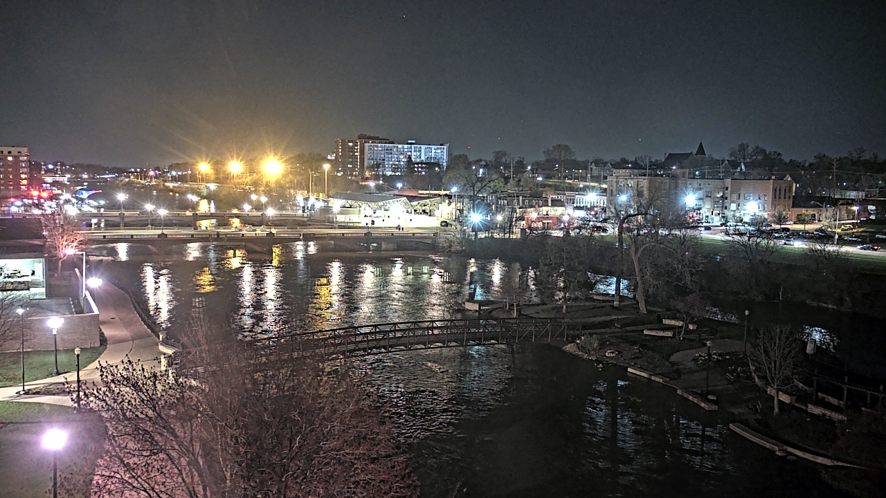 City of Elgin Live Weather Cam - 24 Hr Weather Replay - Elgin, Illinois ...