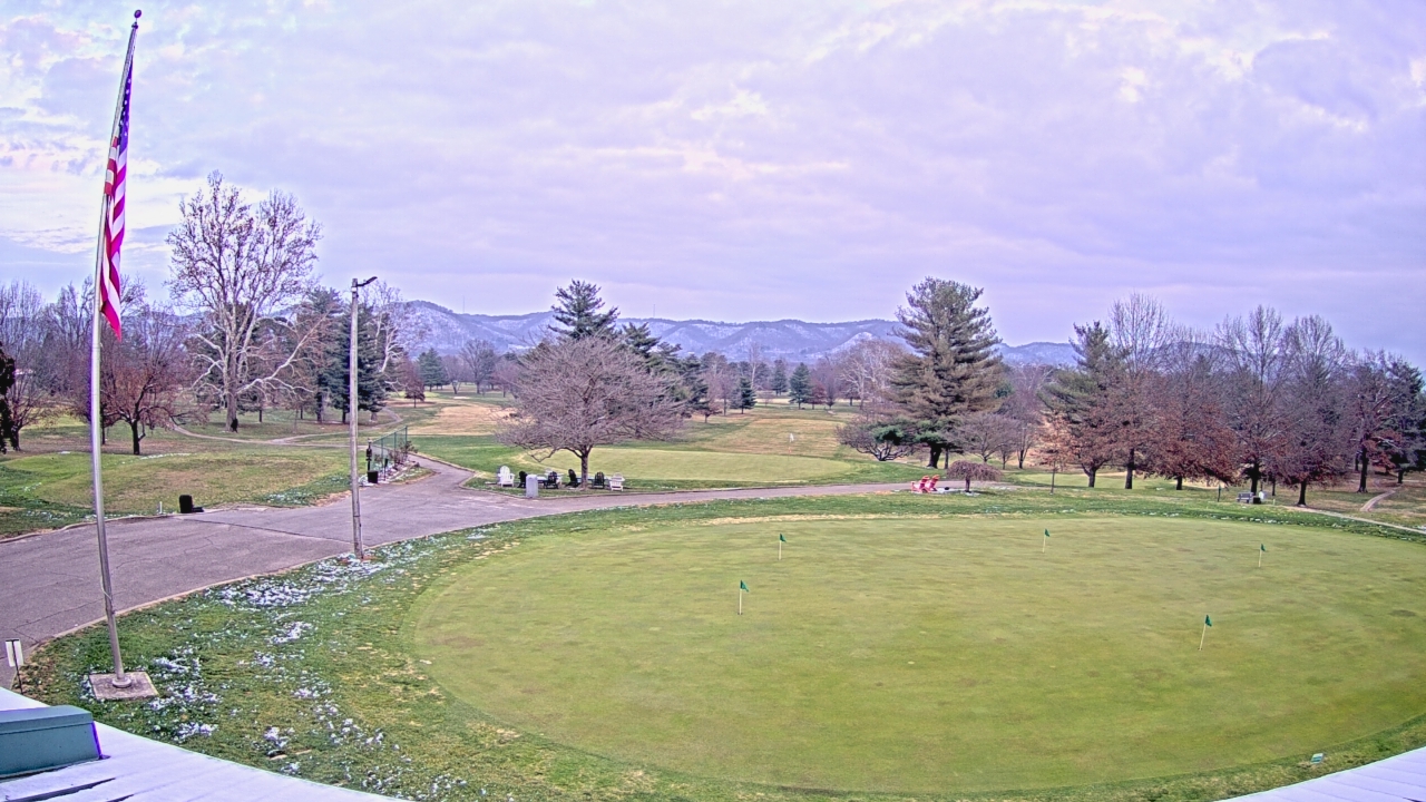 Thumbnail for current weather camera view from Elks Country Club in McDermott, Ohio