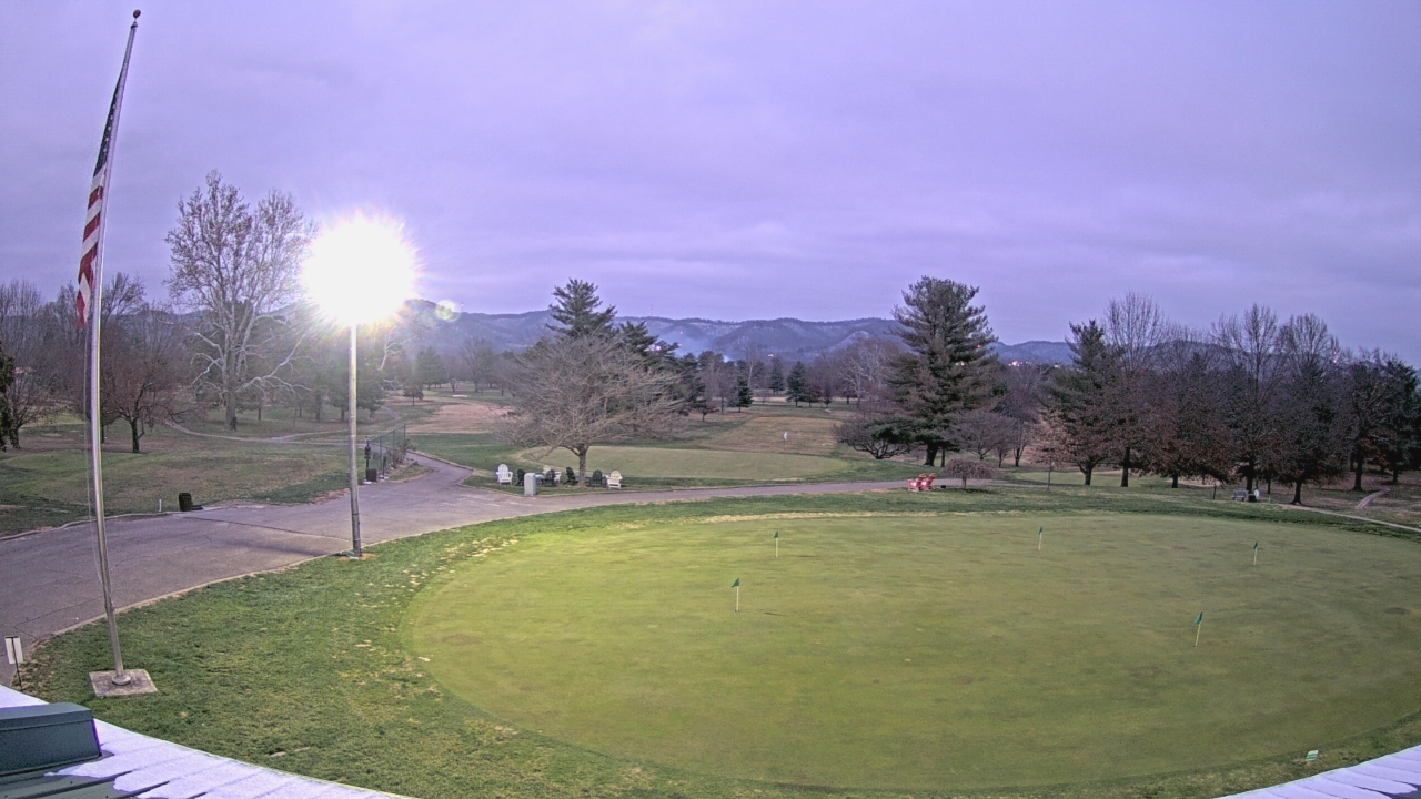 Thumbnail for current weather camera view from Elks Country Club in McDermott, Ohio