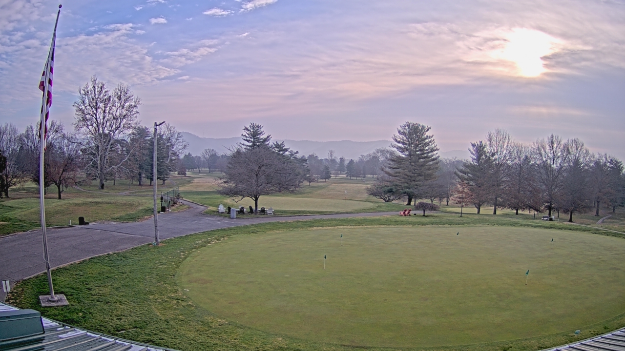 Thumbnail for current weather camera view from Elks Country Club in McDermott, Ohio
