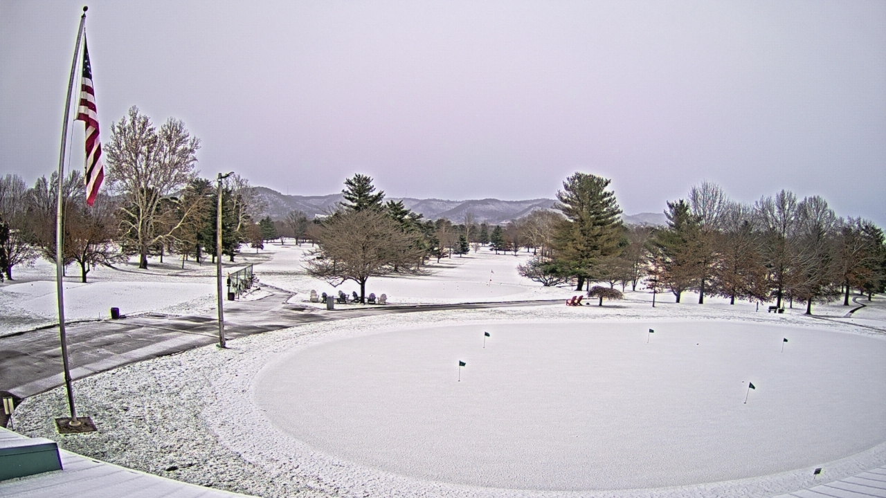 Thumbnail for current weather camera view from Elks Country Club in McDermott, Ohio