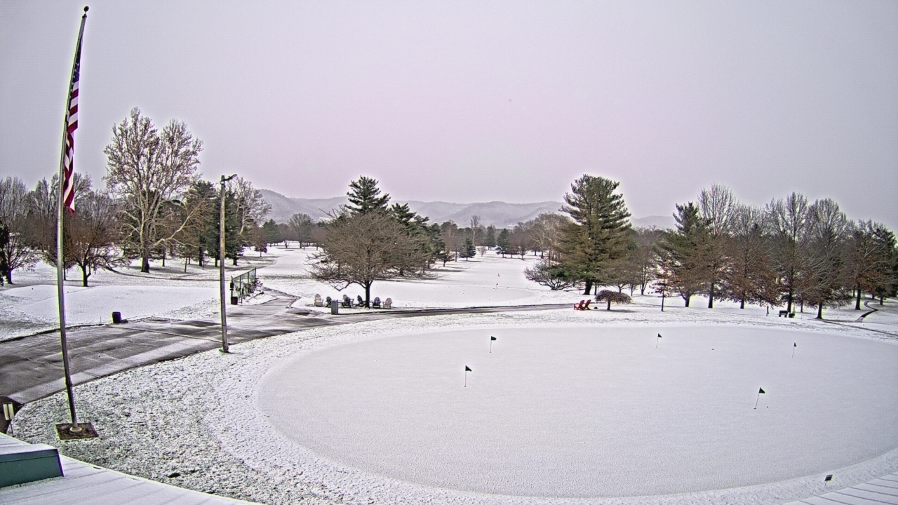 Thumbnail for current weather camera view from Elks Country Club in McDermott, Ohio