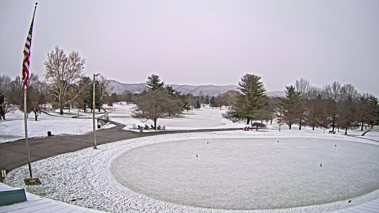 Thumbnail for current weather camera view from Elks Country Club in McDermott, Ohio