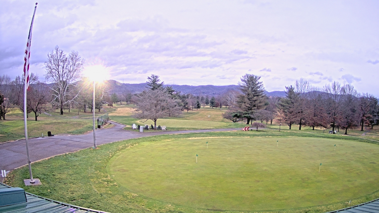 Thumbnail for current weather camera view from Elks Country Club in McDermott, Ohio