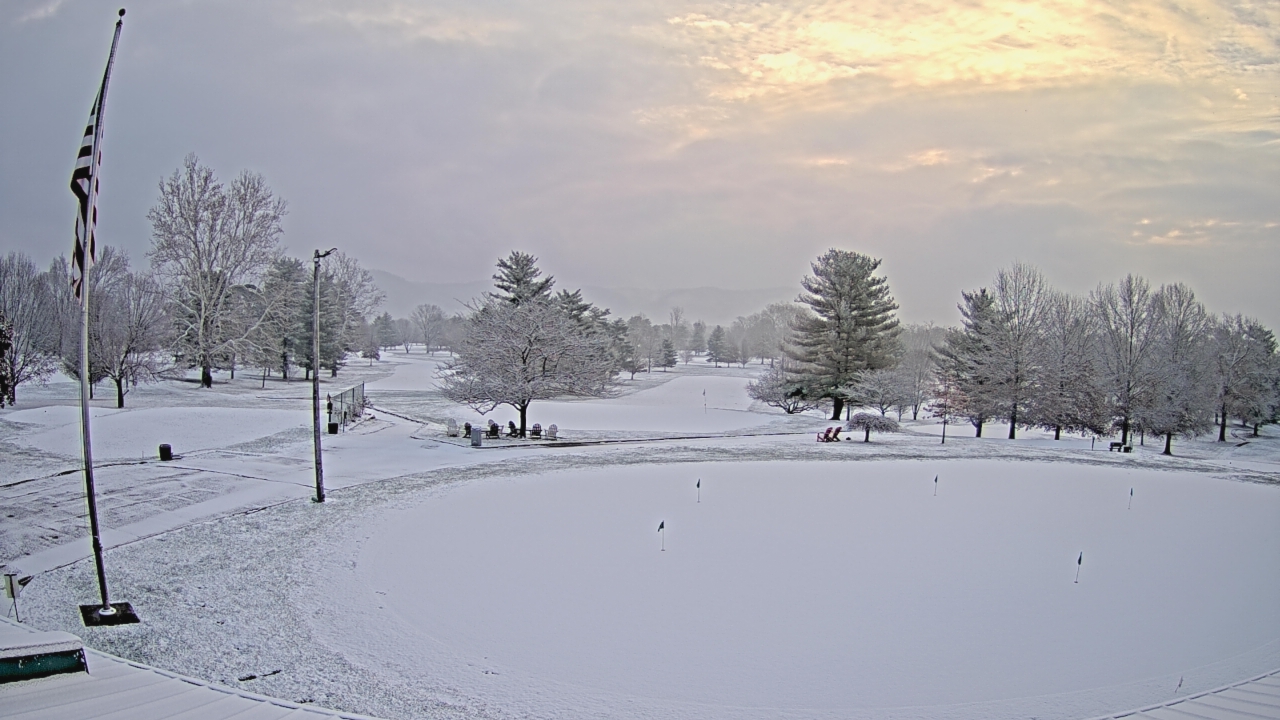 Thumbnail for current weather camera view from Elks Country Club in McDermott, Ohio