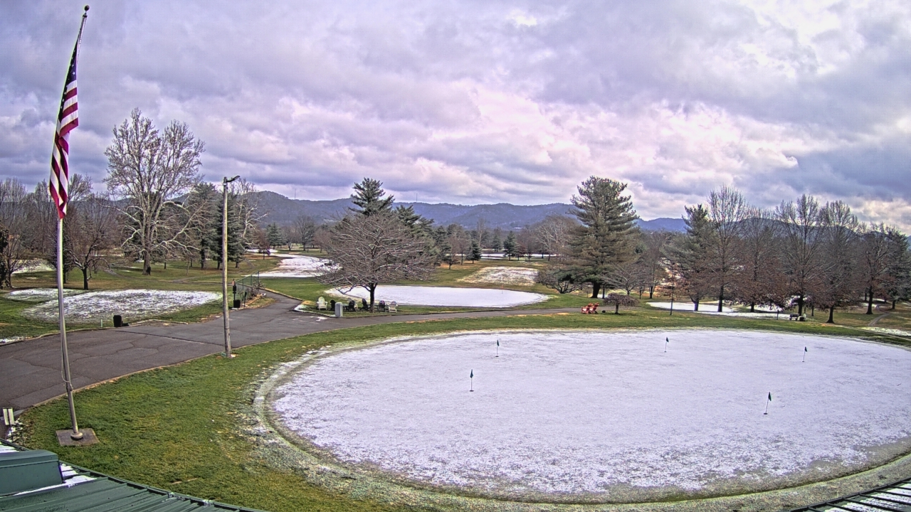 Thumbnail for current weather camera view from Elks Country Club in McDermott, Ohio