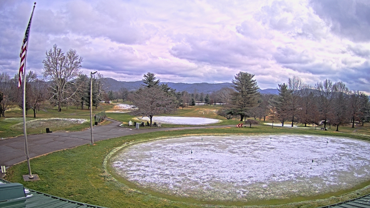 Thumbnail for current weather camera view from Elks Country Club in McDermott, Ohio