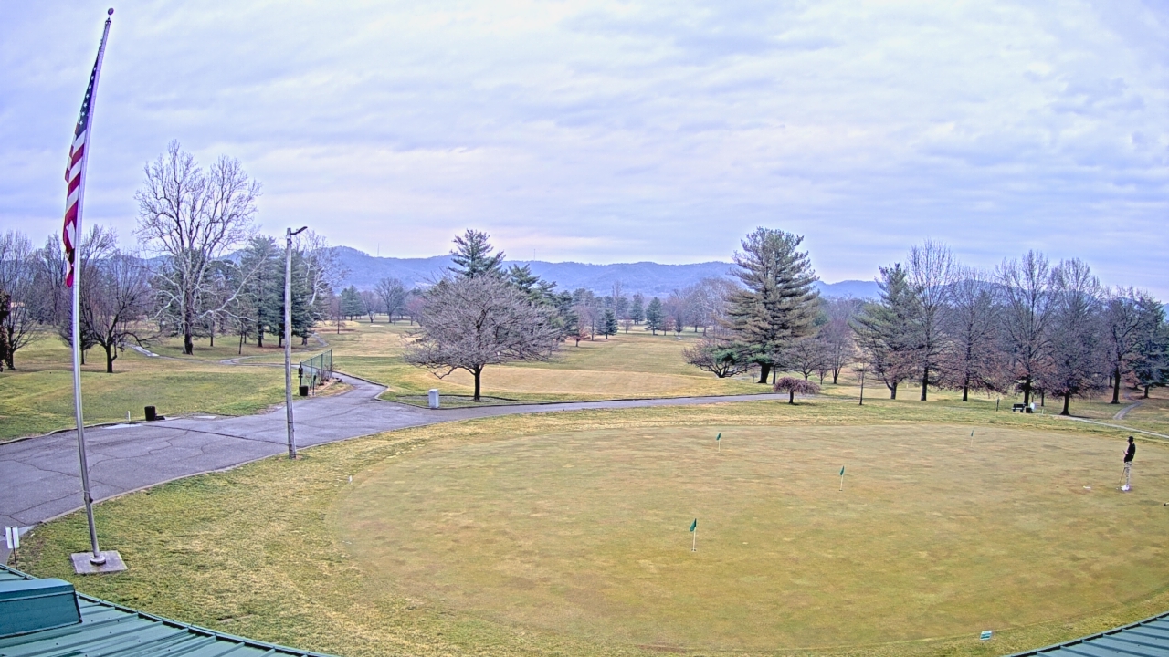 Thumbnail for current weather camera view from Elks Country Club in McDermott, Ohio