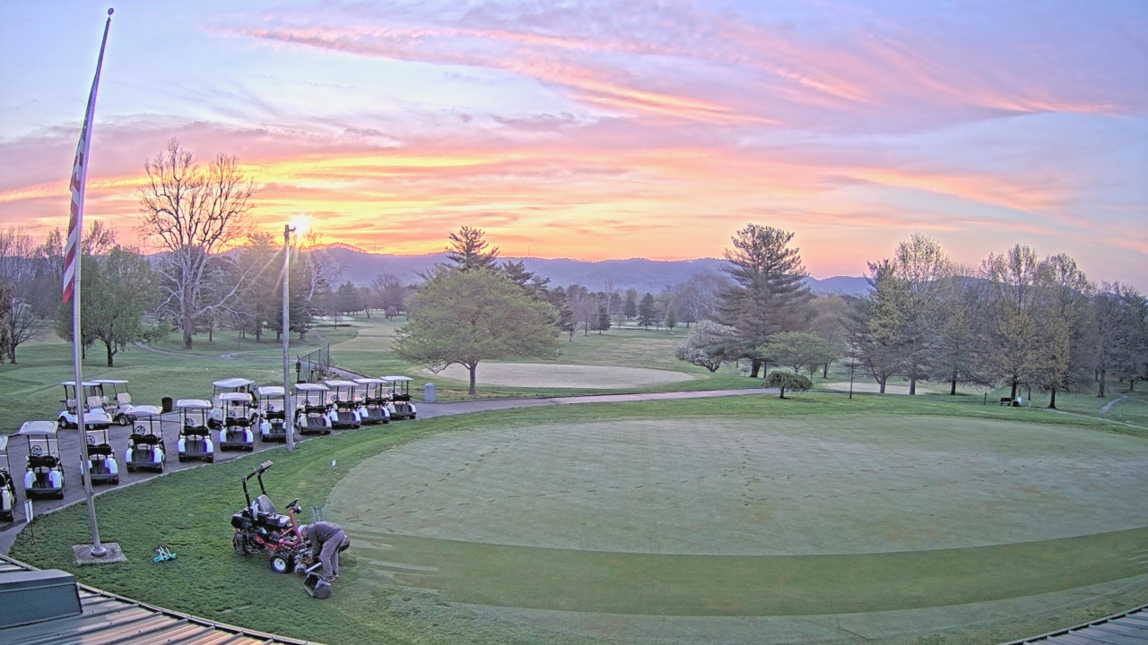Thumbnail for current weather camera view from Elks Country Club in McDermott, Ohio