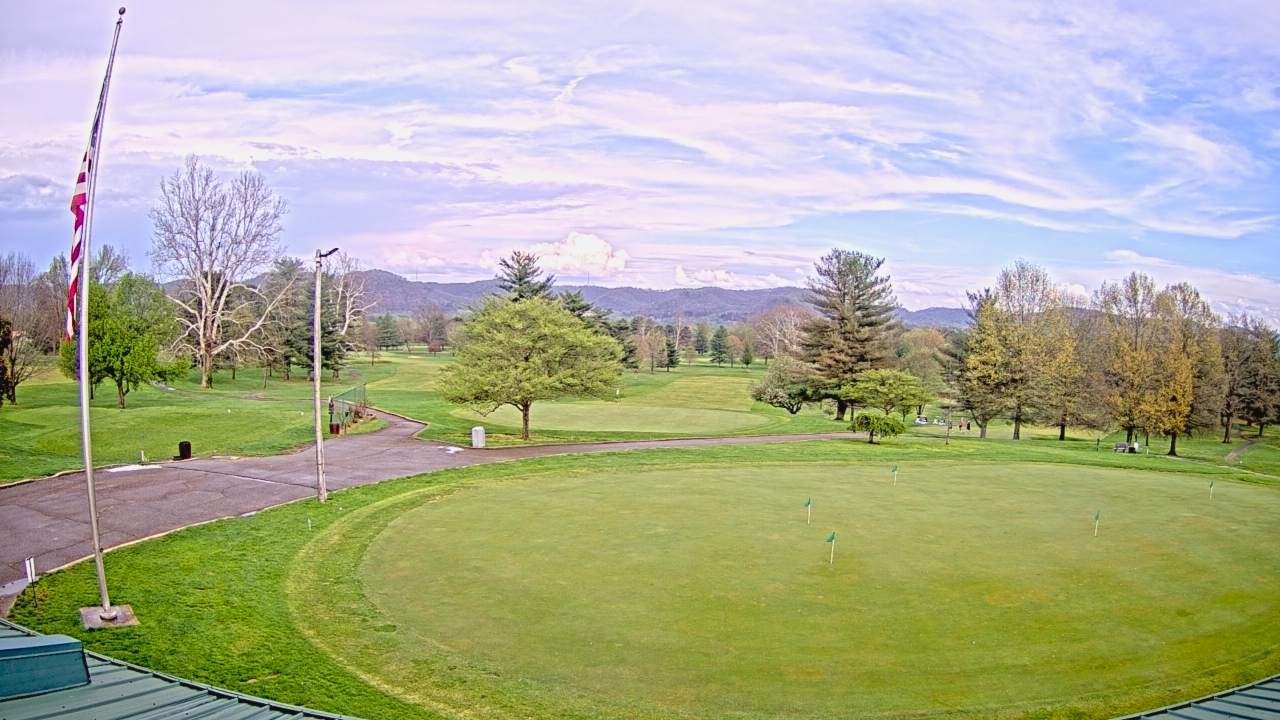 Thumbnail for current weather camera view from Elks Country Club in McDermott, Ohio
