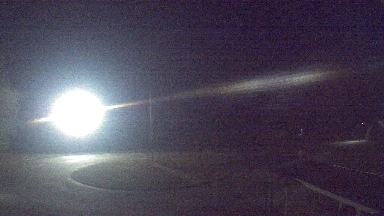 Thumbnail for current weather camera view from Bladen Lakes Primary School in Elizabethtown, North Carolina