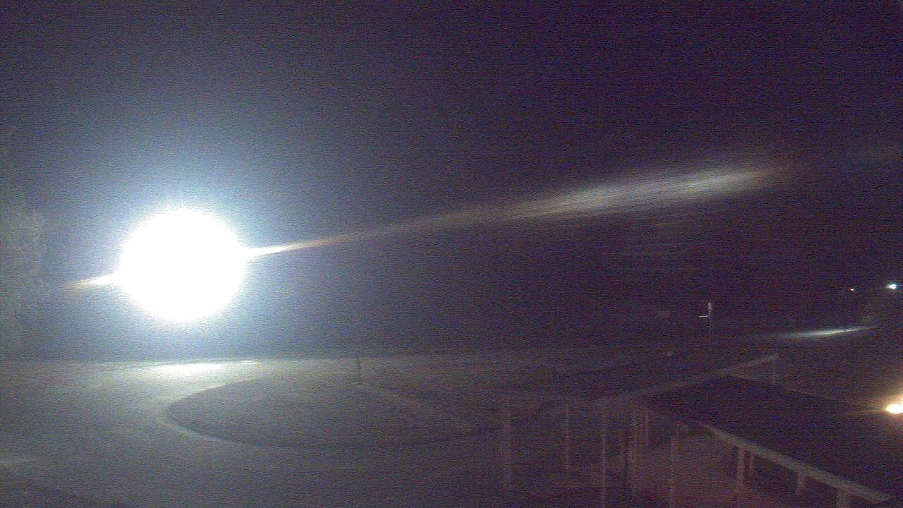 Thumbnail for current weather camera view from Bladen Lakes Primary School in Elizabethtown, North Carolina