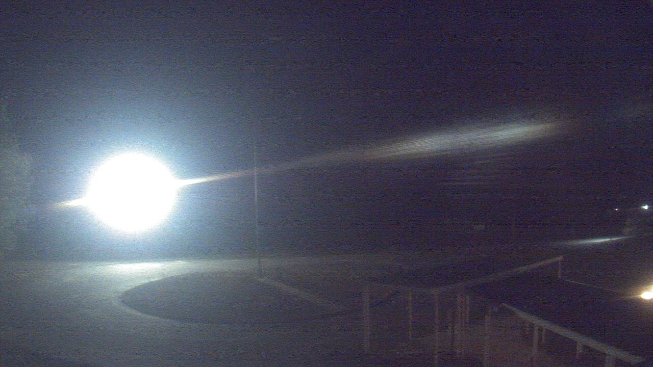 Thumbnail for current weather camera view from Bladen Lakes Primary School in Elizabethtown, North Carolina