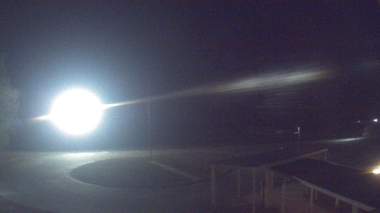 Thumbnail for current weather camera view from Bladen Lakes Primary School in Elizabethtown, North Carolina