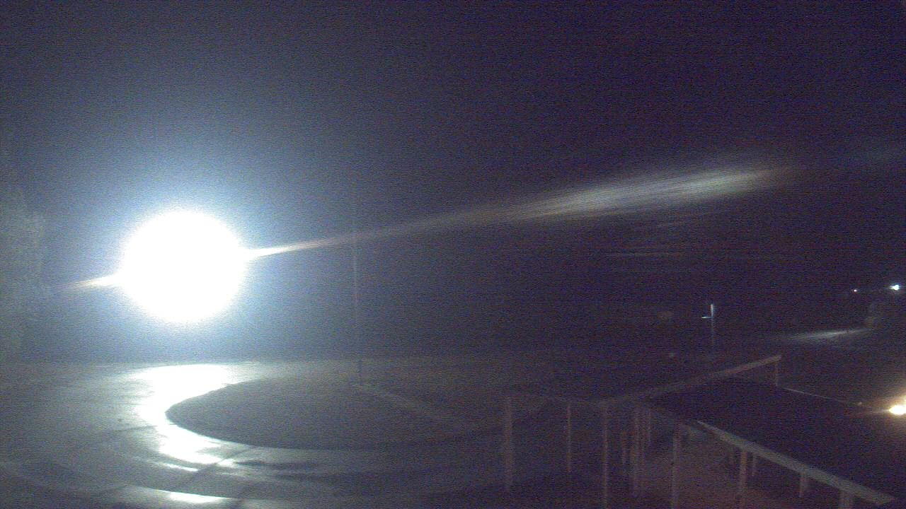 Thumbnail for current weather camera view from Bladen Lakes Primary School in Elizabethtown, North Carolina
