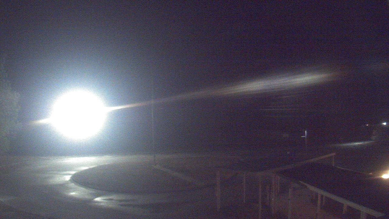 Thumbnail for current weather camera view from Bladen Lakes Primary School in Elizabethtown, North Carolina