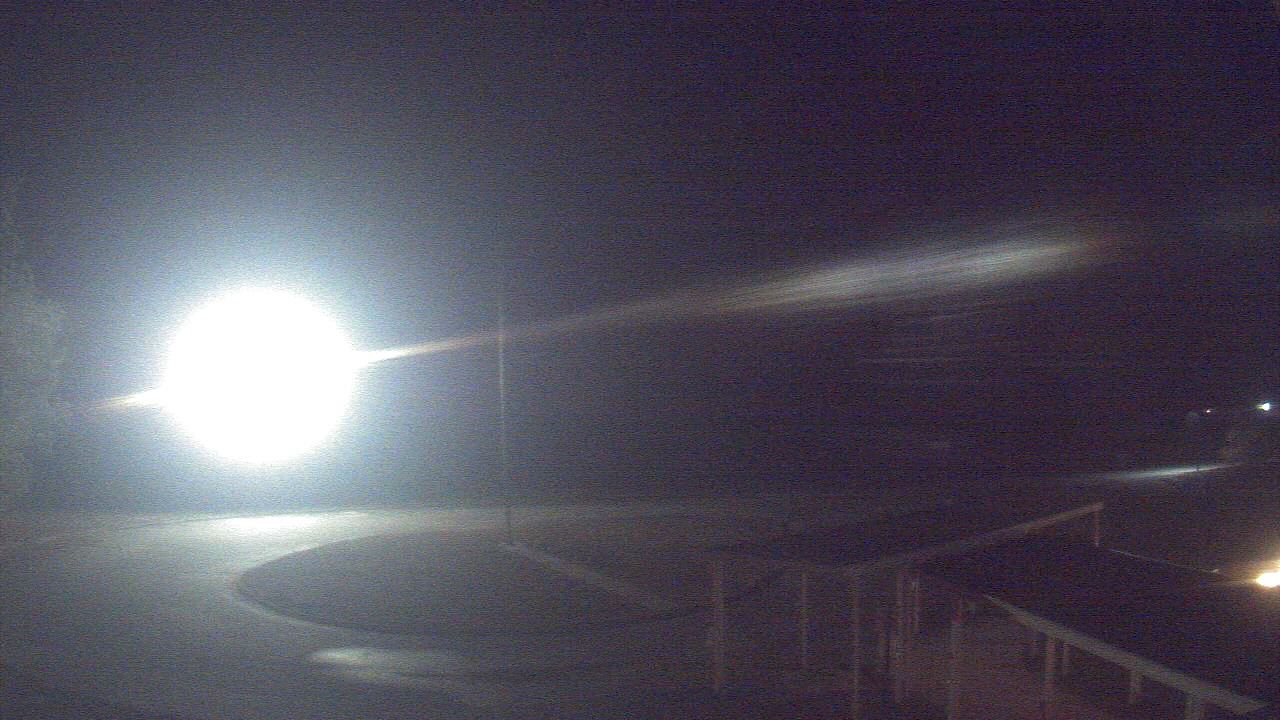 Thumbnail for current weather camera view from Bladen Lakes Primary School in Elizabethtown, North Carolina
