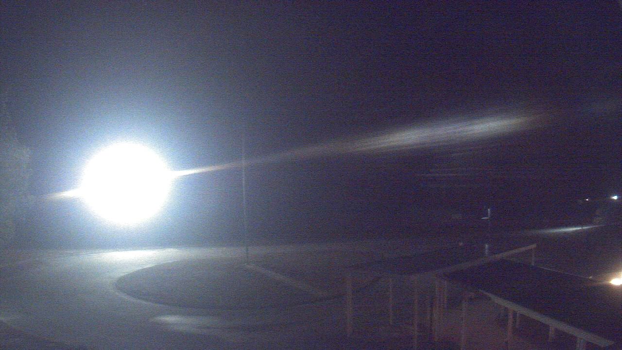 Thumbnail for current weather camera view from Bladen Lakes Primary School in Elizabethtown, North Carolina