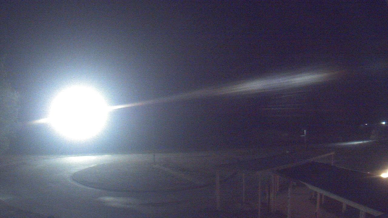Thumbnail for current weather camera view from Bladen Lakes Primary School in Elizabethtown, North Carolina