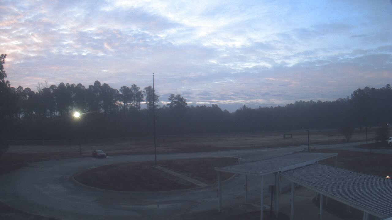 Thumbnail for current weather camera view from Bladen Lakes Primary School in Elizabethtown, North Carolina