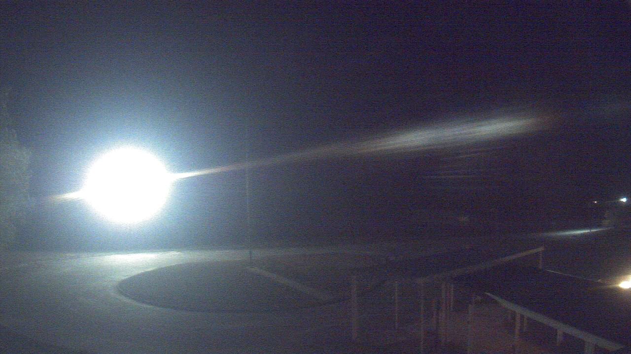 Thumbnail for current weather camera view from Bladen Lakes Primary School in Elizabethtown, North Carolina