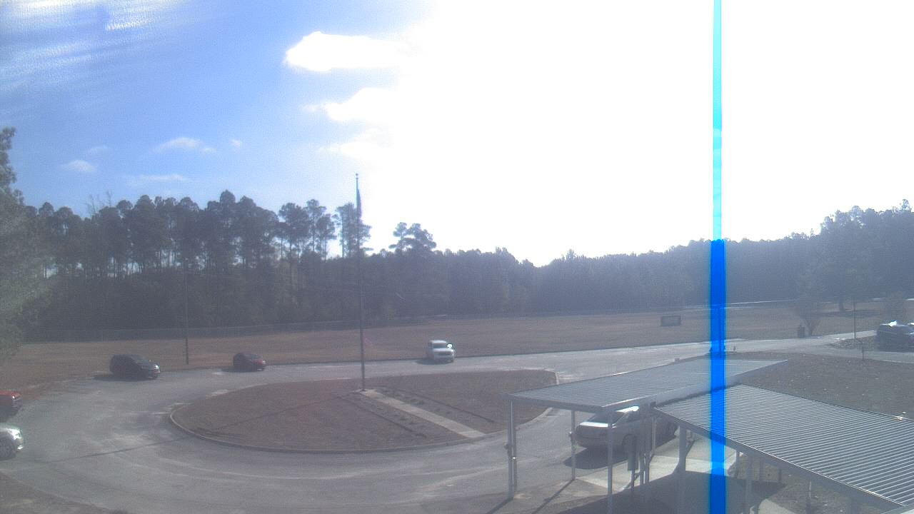 Thumbnail for current weather camera view from Bladen Lakes Primary School in Elizabethtown, North Carolina