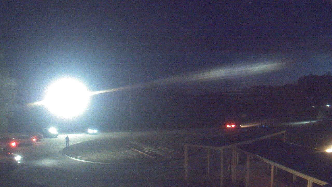 Thumbnail for current weather camera view from Bladen Lakes Primary School in Elizabethtown, North Carolina