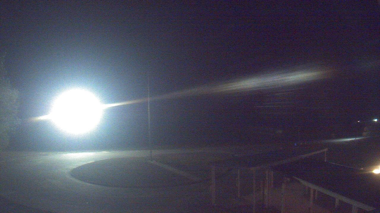 Thumbnail for current weather camera view from Bladen Lakes Primary School in Elizabethtown, North Carolina