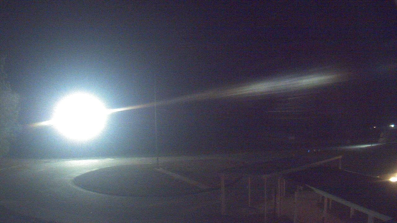 Thumbnail for current weather camera view from Bladen Lakes Primary School in Elizabethtown, North Carolina