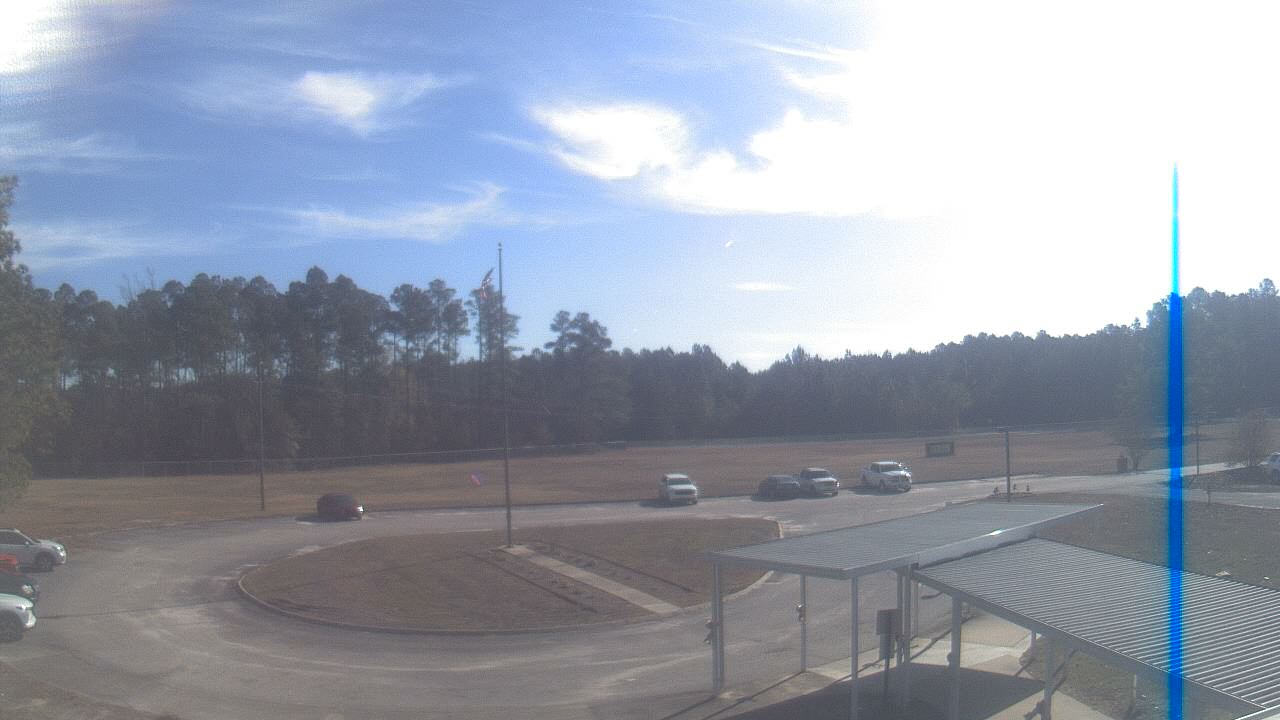 Thumbnail for current weather camera view from Bladen Lakes Primary School in Elizabethtown, North Carolina