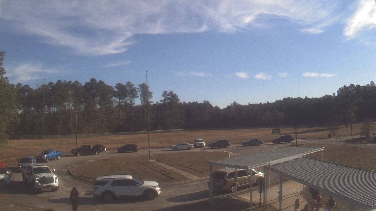Thumbnail for current weather camera view from Bladen Lakes Primary School in Elizabethtown, North Carolina