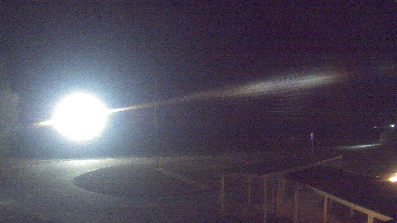 Thumbnail for current weather camera view from Bladen Lakes Primary School in Elizabethtown, North Carolina