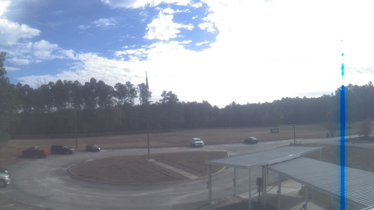 Thumbnail for current weather camera view from Bladen Lakes Primary School in Elizabethtown, North Carolina