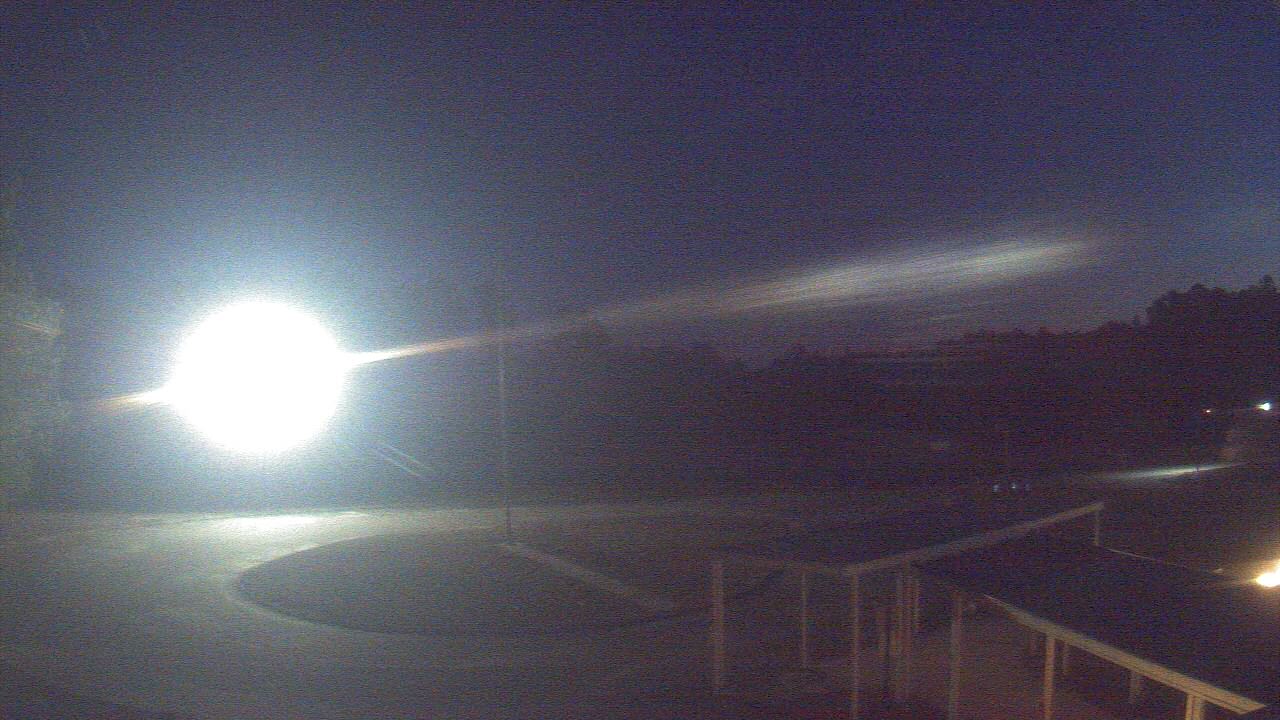 Thumbnail for current weather camera view from Bladen Lakes Primary School in Elizabethtown, North Carolina