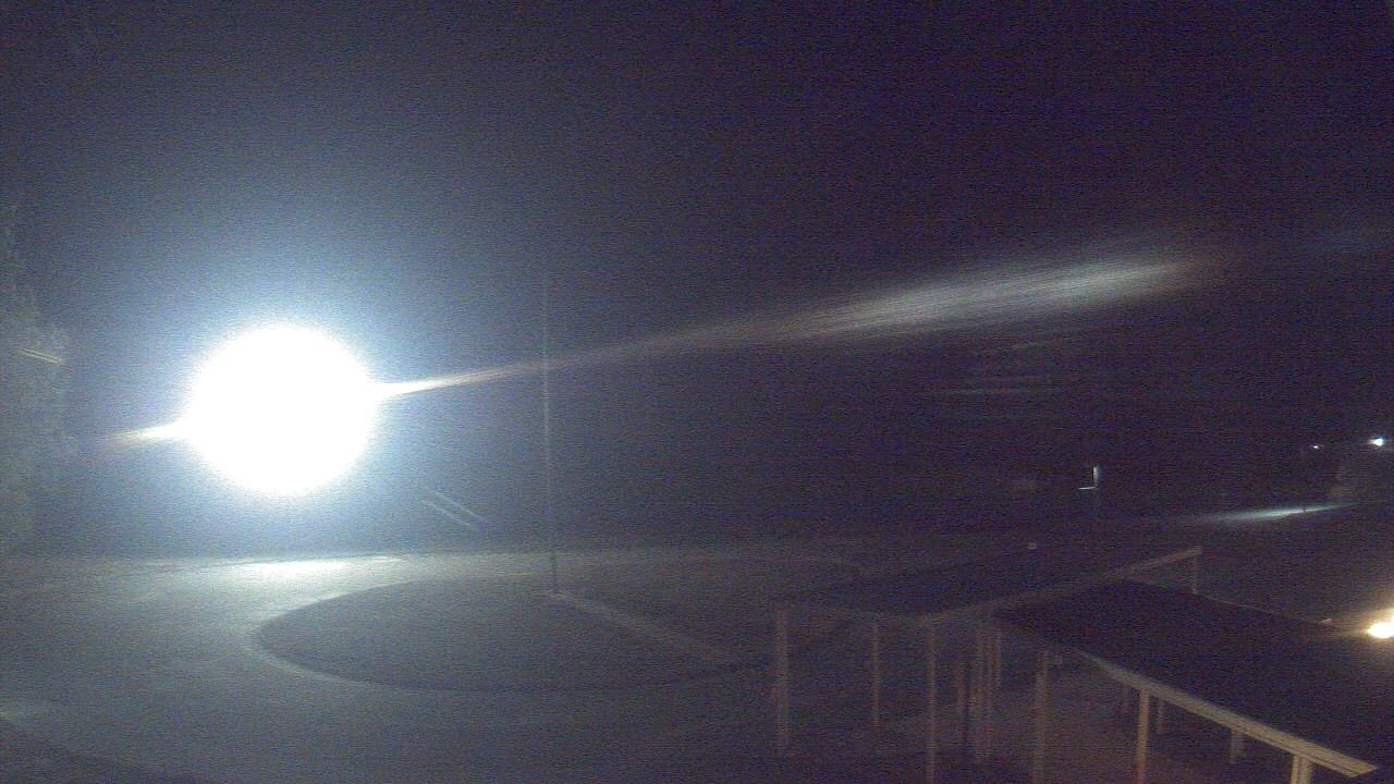 Thumbnail for current weather camera view from Bladen Lakes Primary School in Elizabethtown, North Carolina