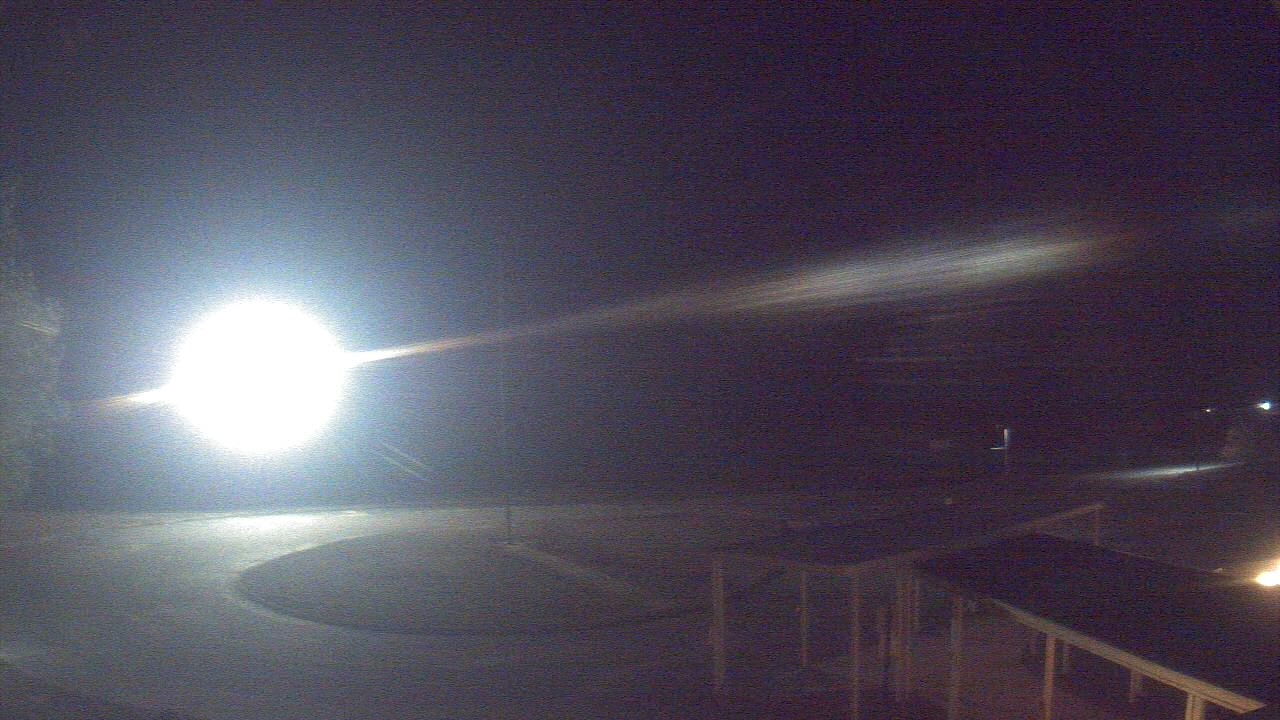 Thumbnail for current weather camera view from Bladen Lakes Primary School in Elizabethtown, North Carolina