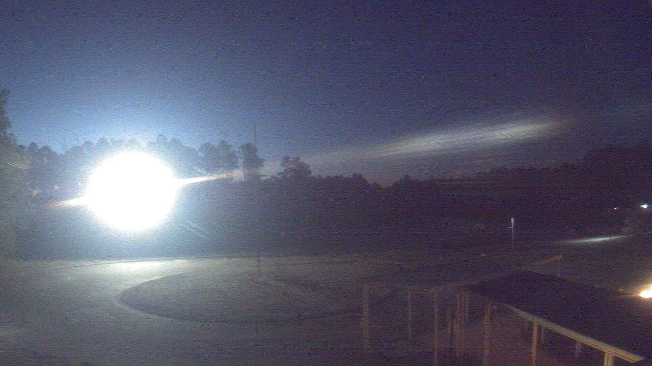 Thumbnail for current weather camera view from Bladen Lakes Primary School in Elizabethtown, North Carolina