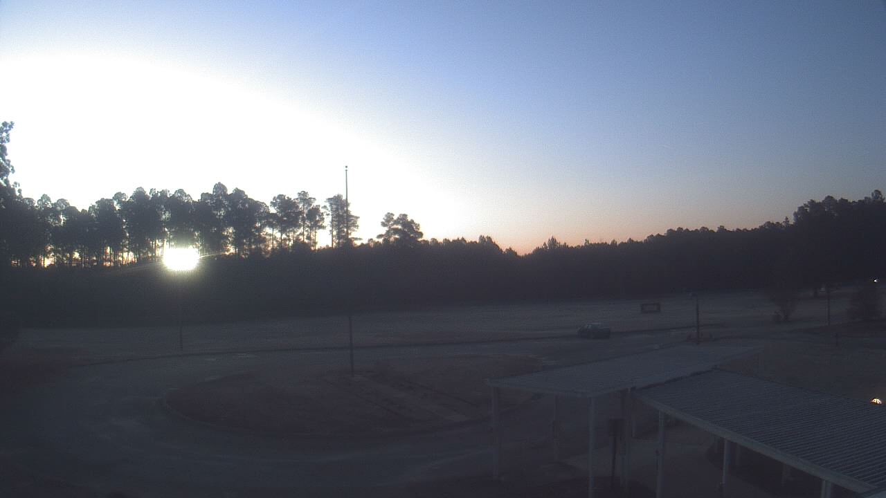 Thumbnail for current weather camera view from Bladen Lakes Primary School in Elizabethtown, North Carolina