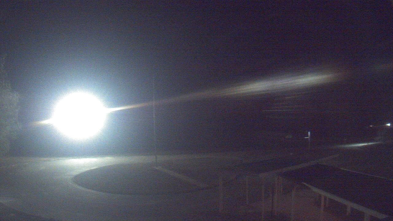 Thumbnail for current weather camera view from Bladen Lakes Primary School in Elizabethtown, North Carolina