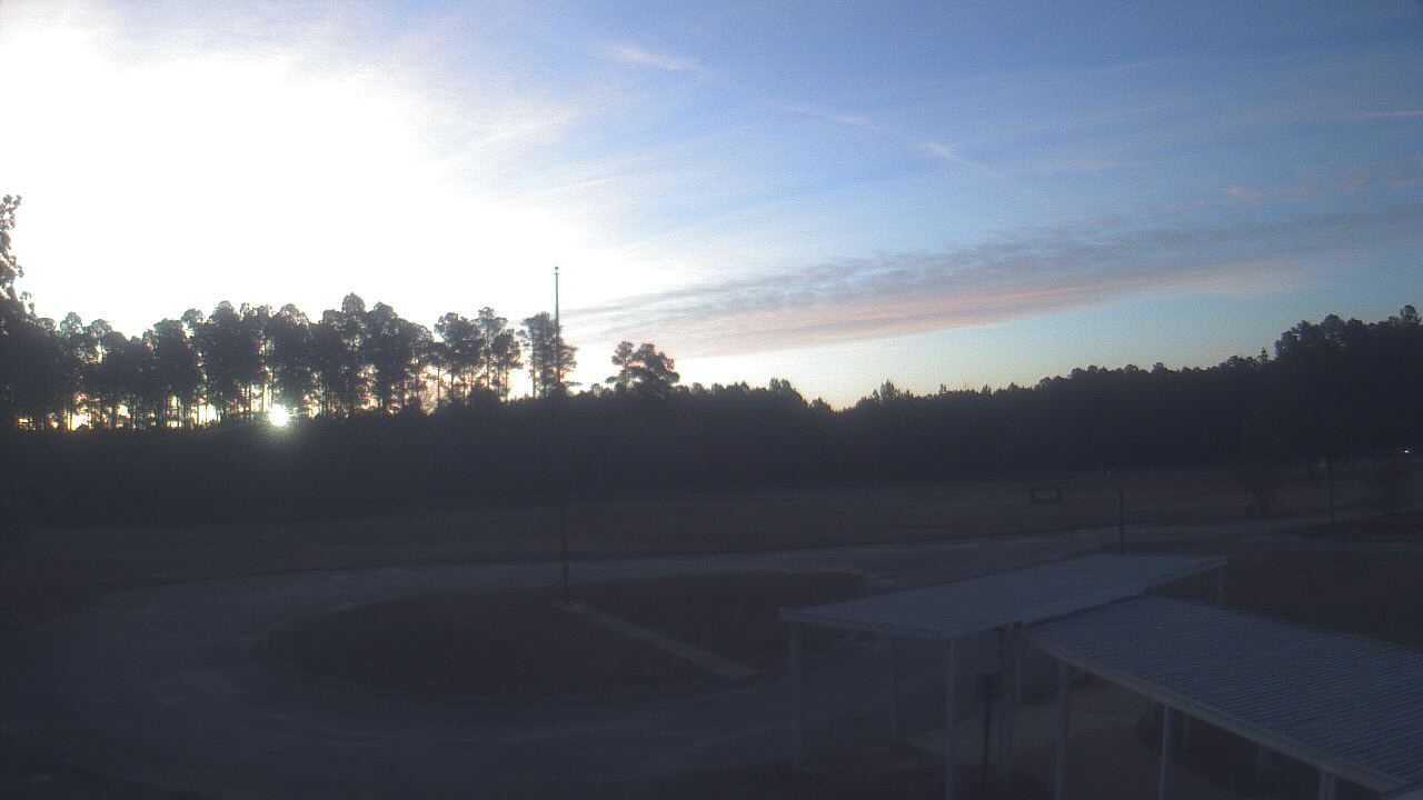 Thumbnail for current weather camera view from Bladen Lakes Primary School in Elizabethtown, North Carolina