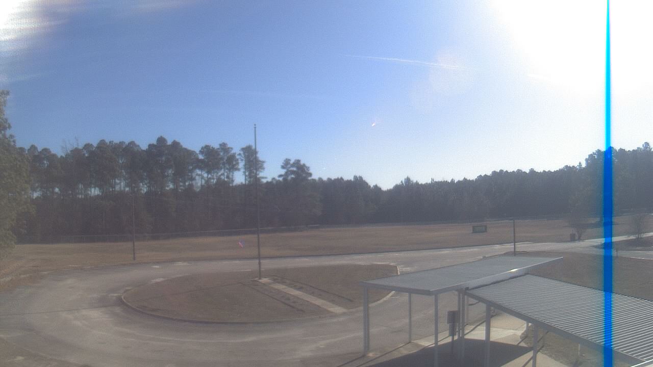 Thumbnail for current weather camera view from Bladen Lakes Primary School in Elizabethtown, North Carolina