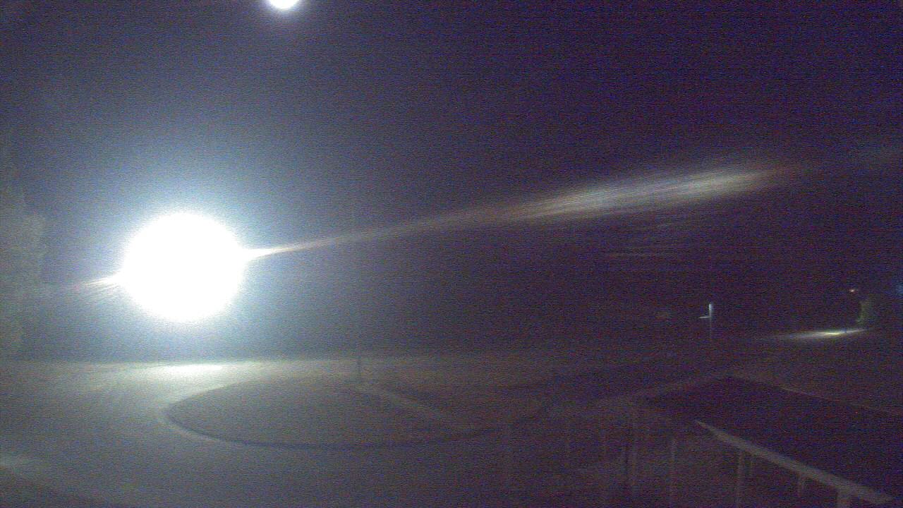 Thumbnail for current weather camera view from Bladen Lakes Primary School in Elizabethtown, North Carolina
