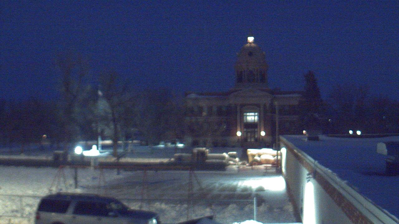 Thumbnail for current weather camera view from Ellendale HS in Ellendale, North Dakota