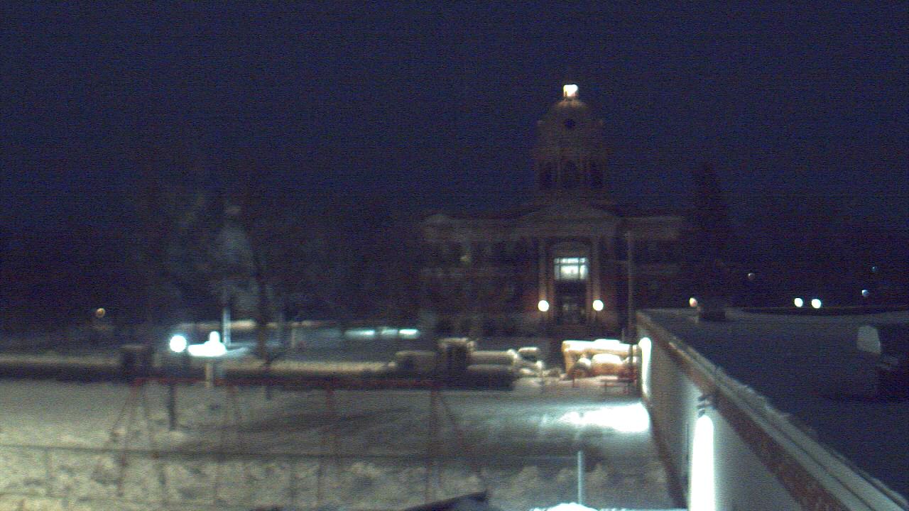 Thumbnail for current weather camera view from Ellendale HS in Ellendale, North Dakota