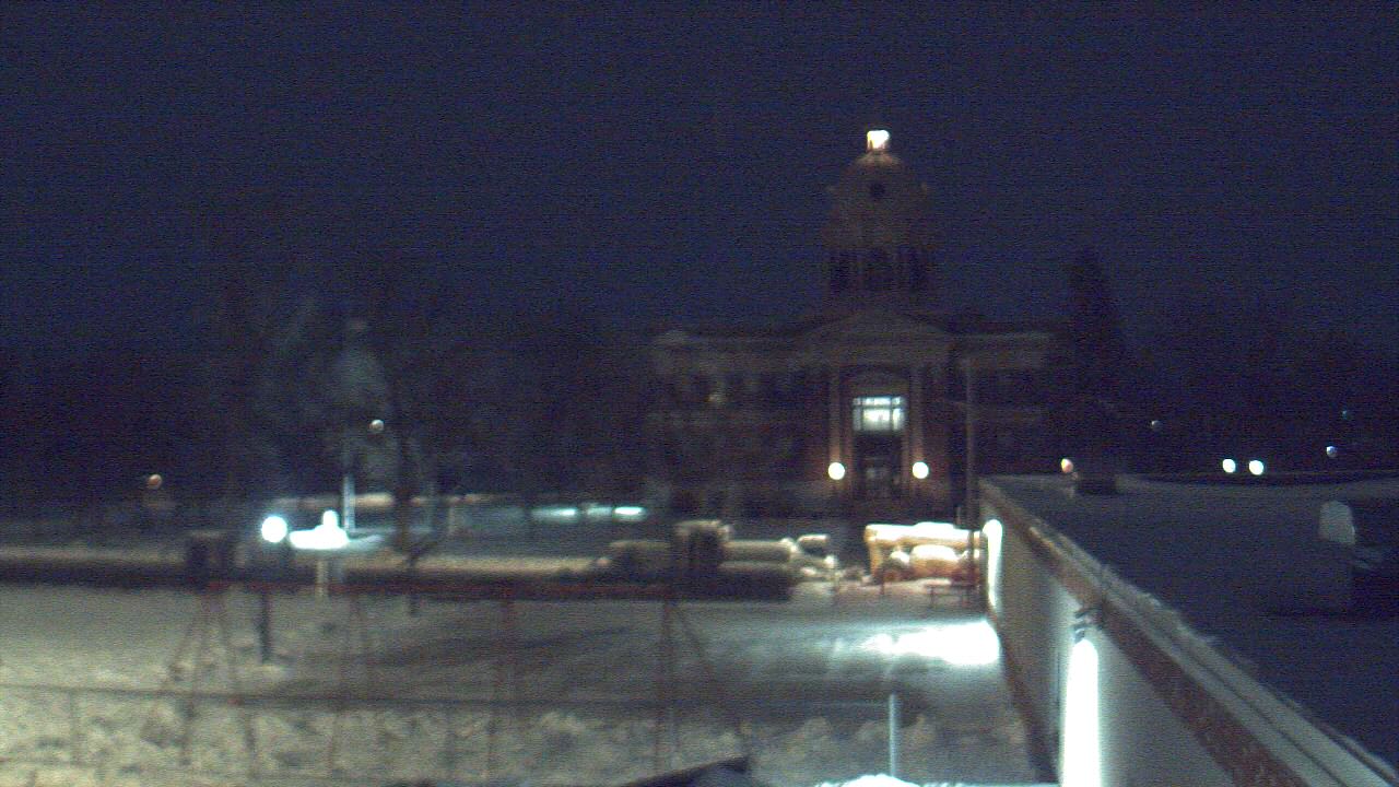 Thumbnail for current weather camera view from Ellendale HS in Ellendale, North Dakota