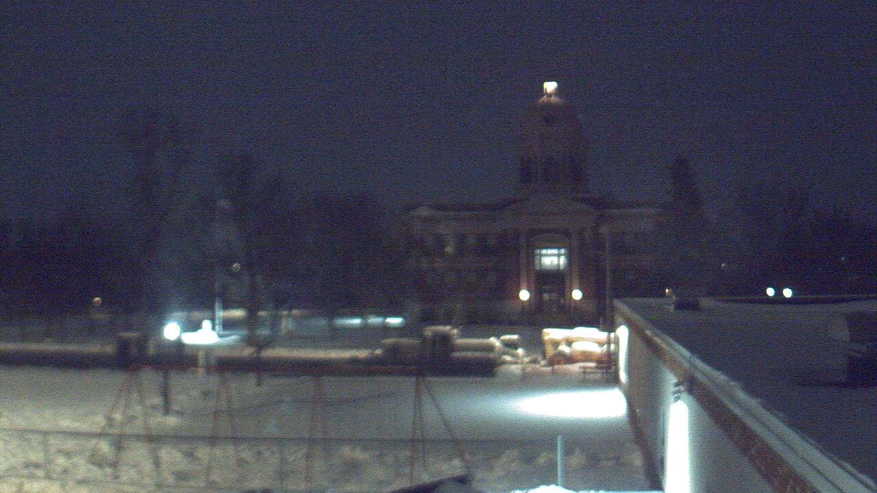 Thumbnail for current weather camera view from Ellendale HS in Ellendale, North Dakota