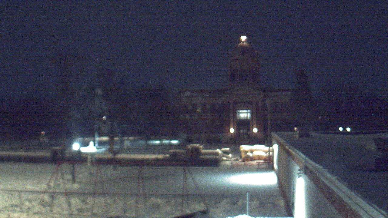 Thumbnail for current weather camera view from Ellendale HS in Ellendale, North Dakota