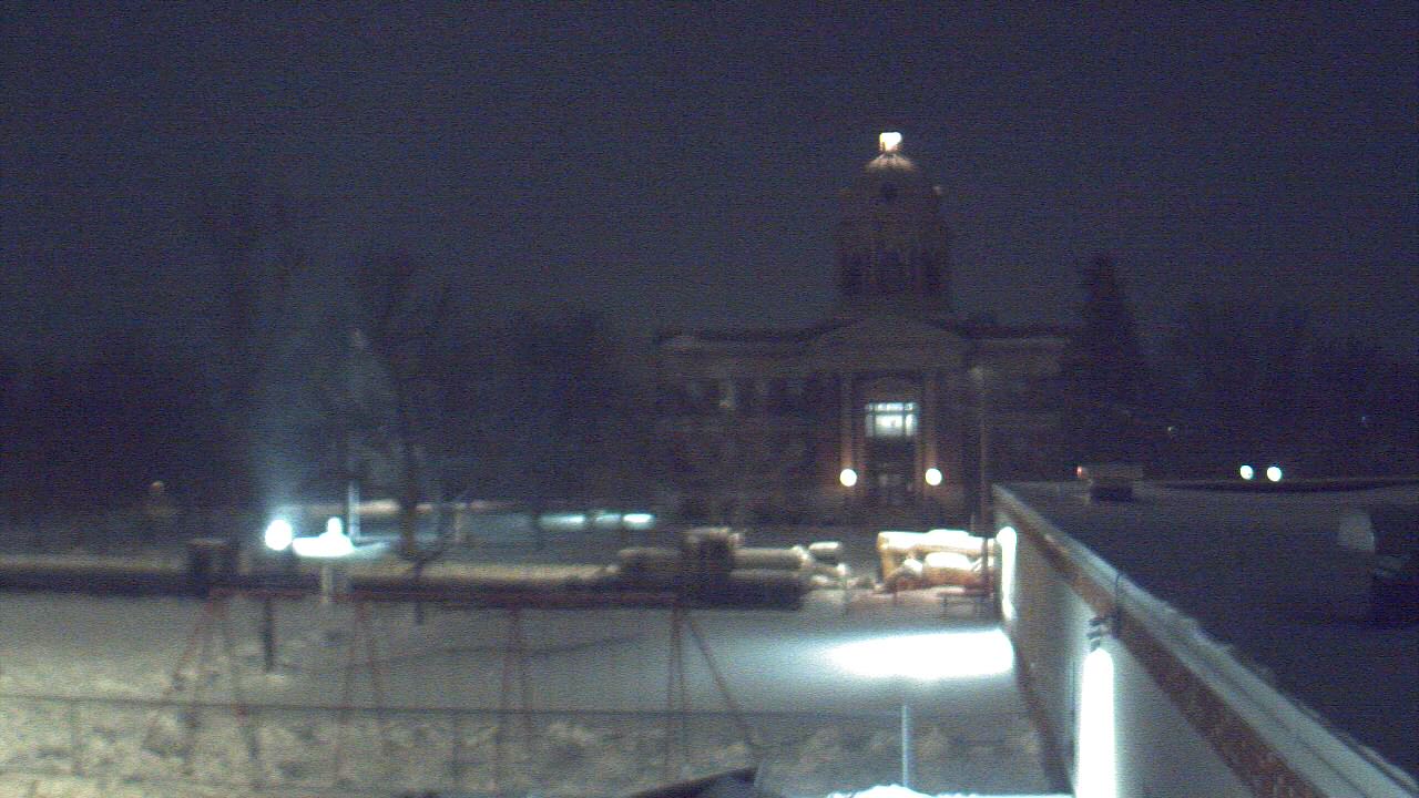 Thumbnail for current weather camera view from Ellendale HS in Ellendale, North Dakota