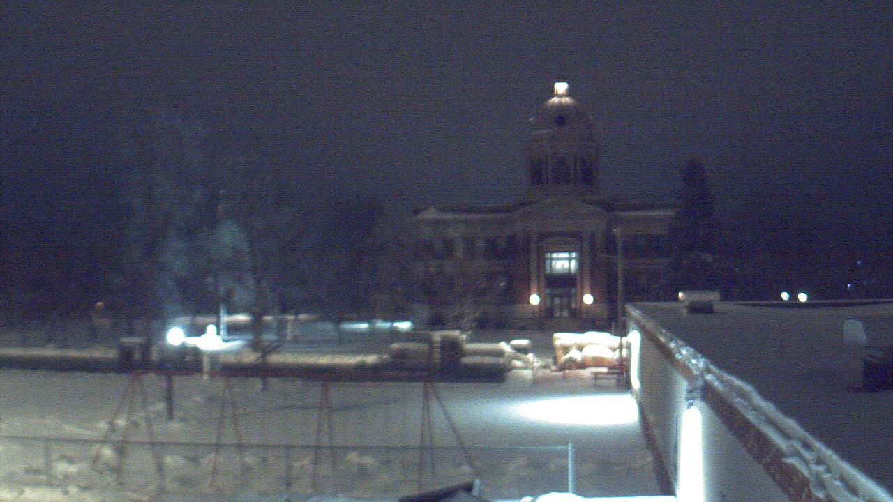 Thumbnail for current weather camera view from Ellendale HS in Ellendale, North Dakota