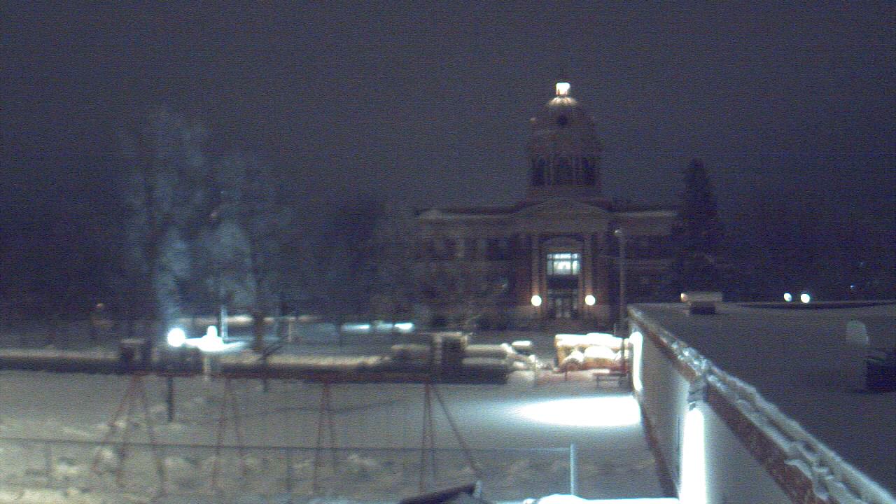 Thumbnail for current weather camera view from Ellendale HS in Ellendale, North Dakota